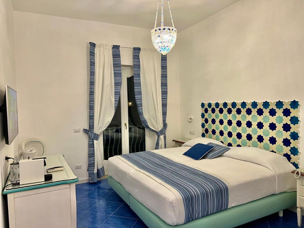 Hotel Villa Delle Palme In Positano Kültér fotó