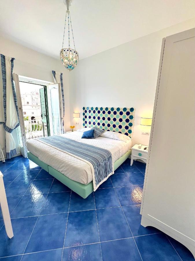 Hotel Villa Delle Palme In Positano Kültér fotó