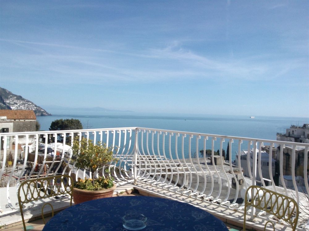 Hotel Villa Delle Palme In Positano Kültér fotó